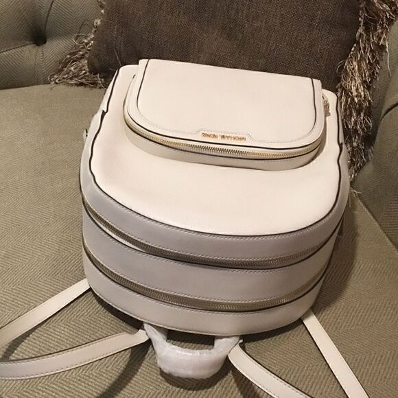 MICHAEL KORS ELEGANT UNDERSTATED BACKPACK SCHOOL OFFICE WORK TRAVEL VACATION main image 11
